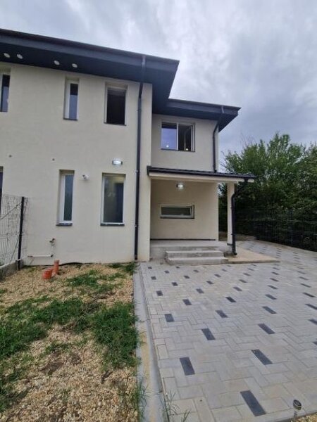 Corbeanca casa 120mp, P+E, 4 camere, teren 300mp